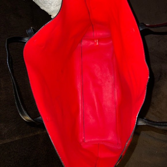 Victoria's Secret Black and Red Floral Tote - NWT - Picture 6 of 6